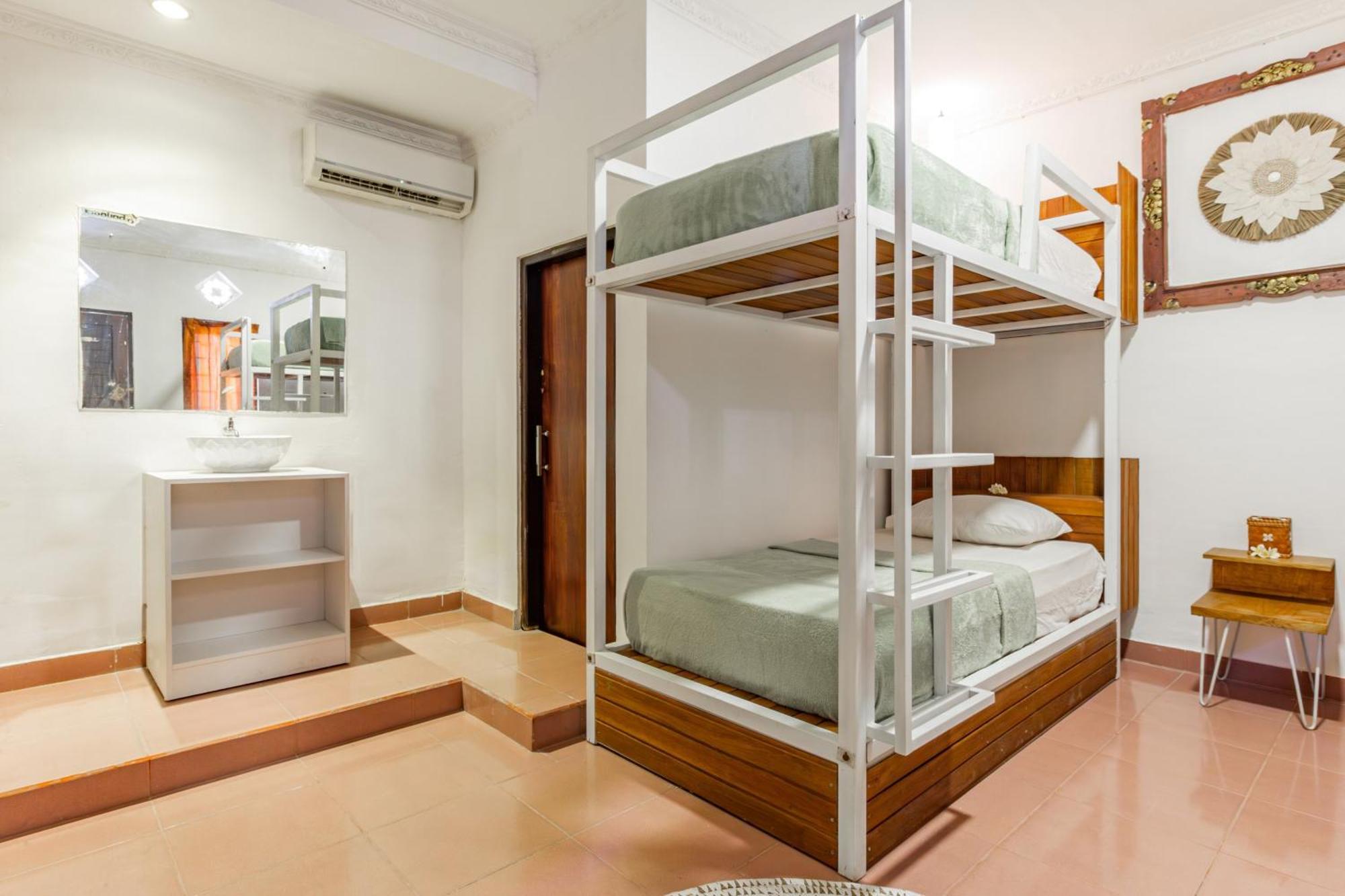 Capital O 93944 Geweka Homestay 金巴兰 外观 照片