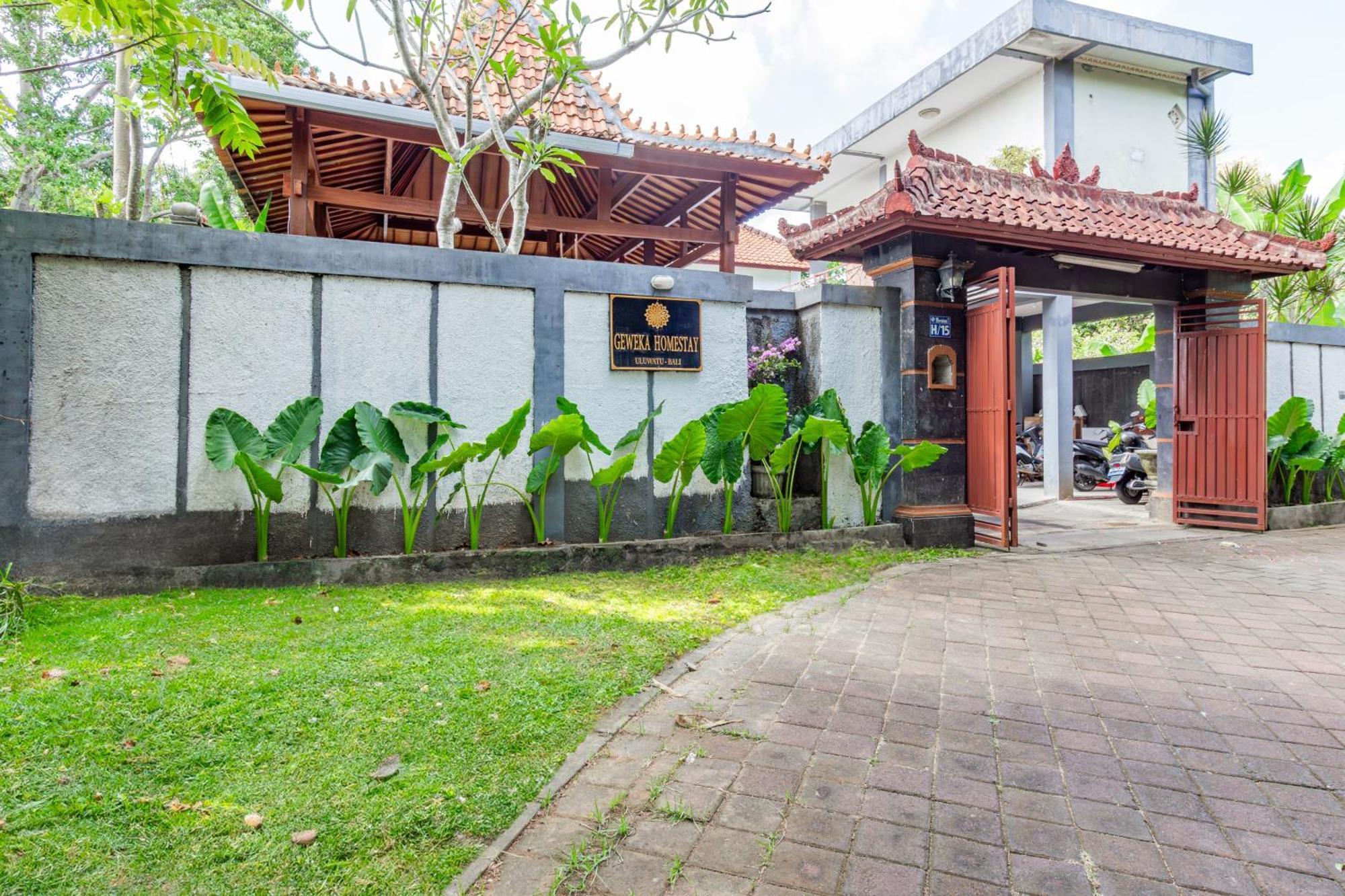 Capital O 93944 Geweka Homestay 金巴兰 外观 照片